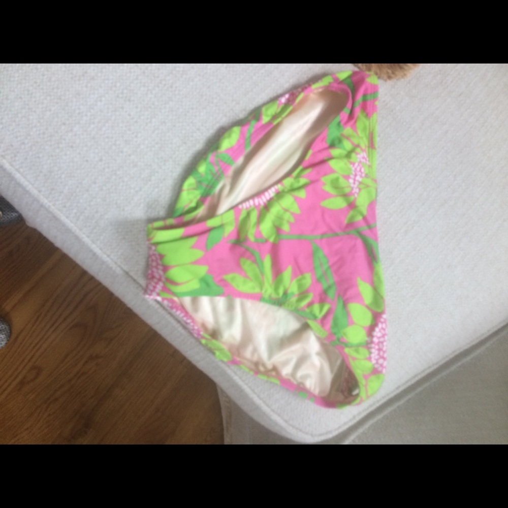 Lilly Pulitzer size 6 bikini bottom